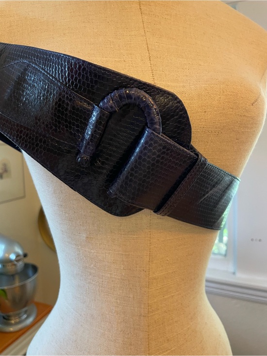Vintage Accessories - Vintage Black Snake-Embossed Wide Belt with Wrapped Buckle